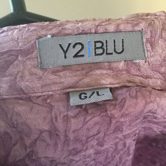 Y2 BLU Button down shirt - Picture 3 of 3